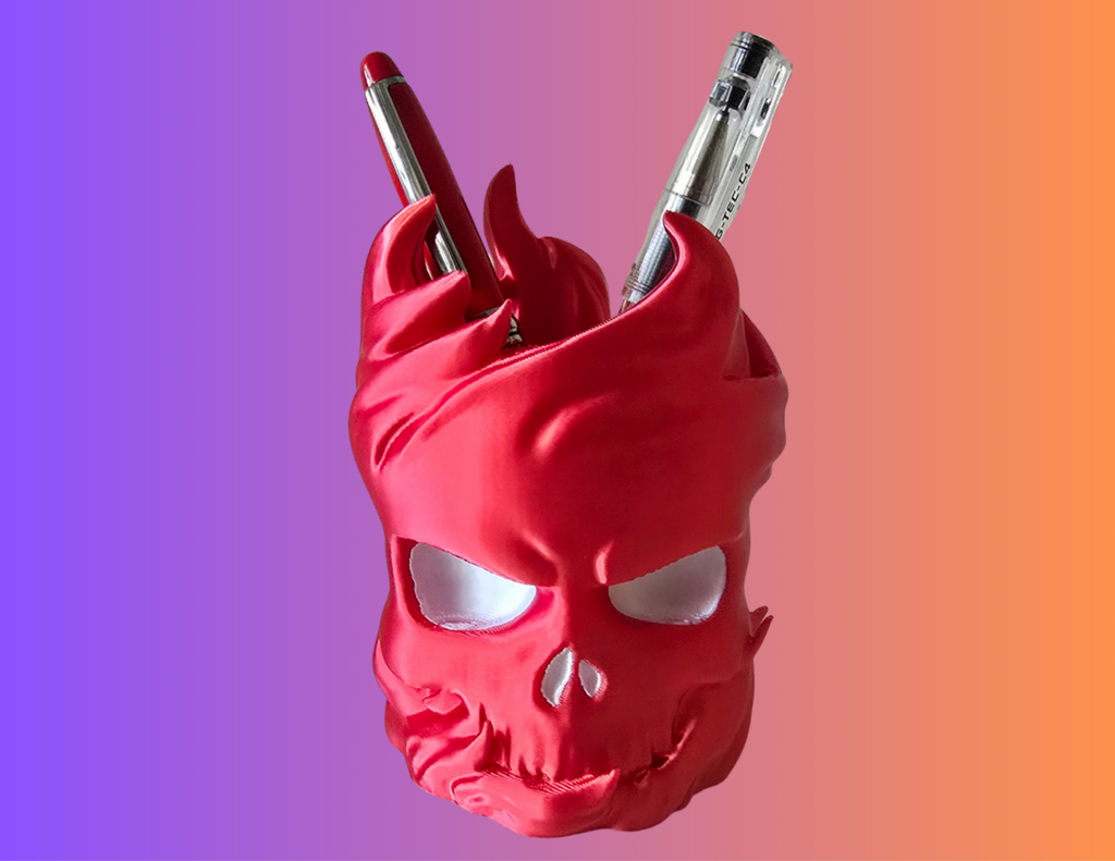 Flaming Skull Pen Holder – 3D Printed Gothic Desk Organiser – Gamer Office Décor