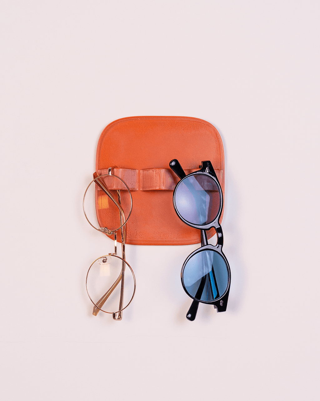 Mod Wall Glasses Holder – Wall-Mounted Eyewear Organiser – 3D Printed Sunglasses and Reading Glasses Storage
