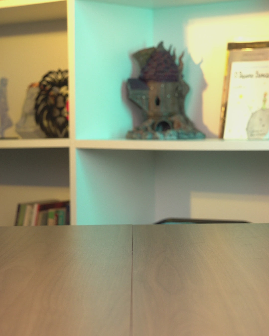 Flow Stand – Headphone & Phone Holder – 3D Printed Gaming Desk Organiser – Modern Headset Display